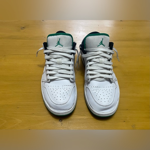 Nike Air Jordan 1 low - Picture 2 of 4